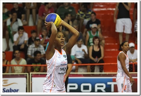 Damiris-Americana-Maranhão-Liga-2014-Zaramelo-Jr-Zara-2