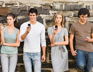 millennials, phones, young people, smart phones, wall, standing, cool kids