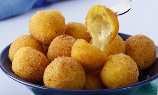 Bolinha de mandioquinha com queijo light