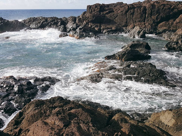 Catanduanes Island: Binurong Point