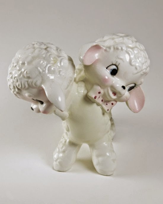 Debra Broz esculturas porcelanas cerâmica surreais kitsch animais modificados vintage