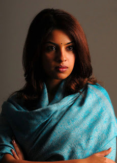 HOT and Sexy actress Richa Gangopadhyay stills