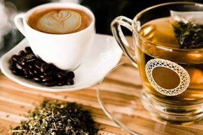 الشاي والقهوة مدرات بول طبيعية