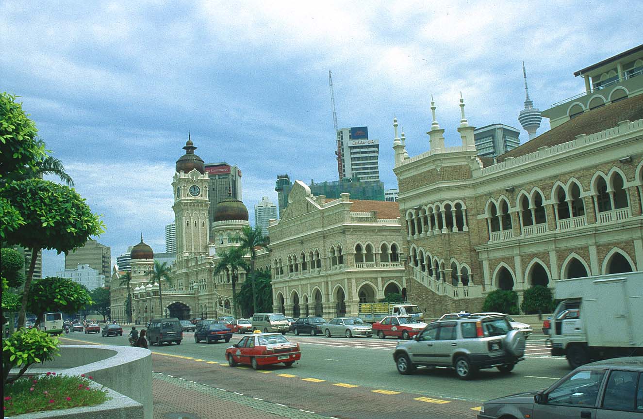 Industri Binaan Malaysia: Bangunan menarik cantik senibina 