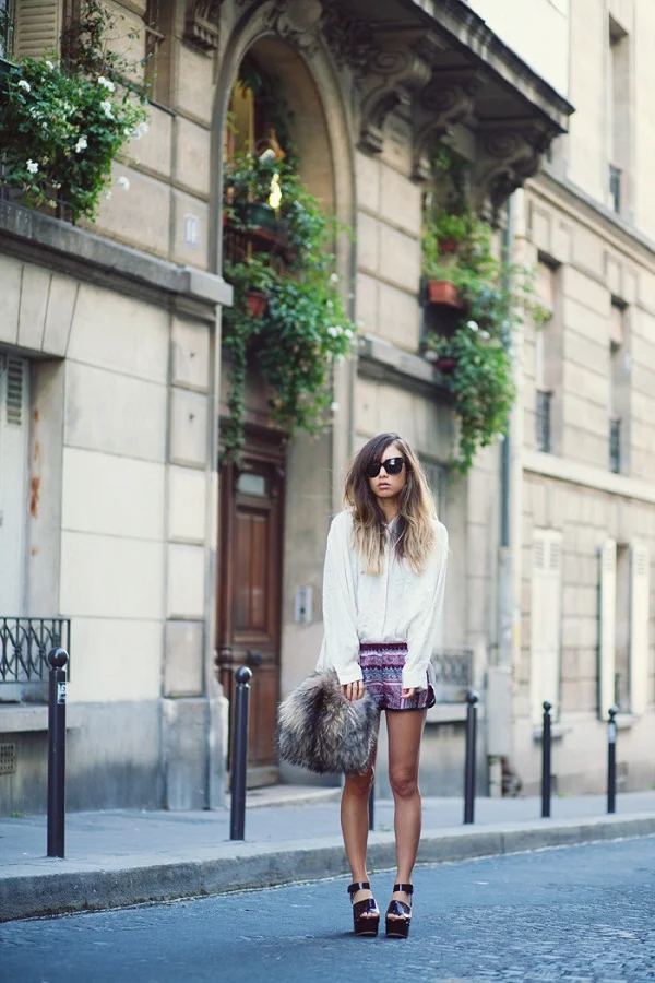 Rumi Neely looks fab flaunting Celine shades and Theory bag