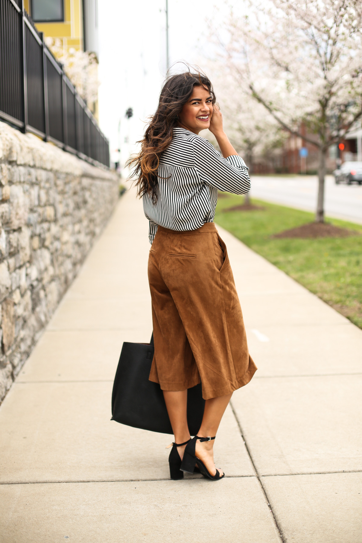 Priya the Blog, Nashville fashion blog, Nashville fashion blogger, Nashville style blog, Nashville style blogger, Spring fashion, Spring office outfits, wear to work Springtime, how to style culottes, suede culottes,