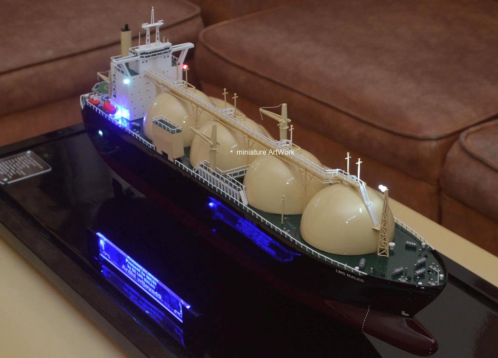 miniatur kapal maleo lng tanker ship rumpun art work planet kapal temanggung indonesia