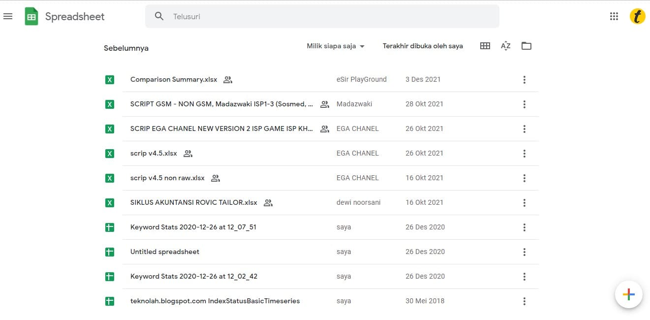 Pengguna membuka file xlsx dengan Google Sheets