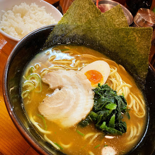 家系ラーメン 鶴市家