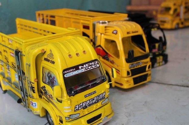 60 Info Terbaru  Gambar Sketsa Truk  Miniatur 