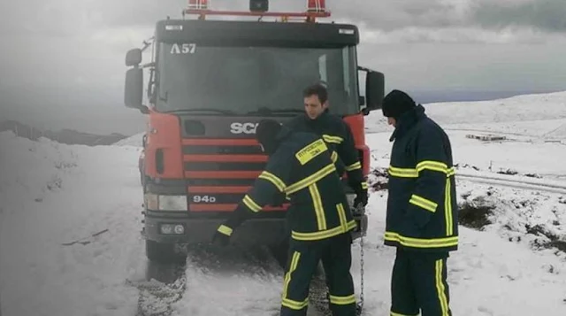 Τέσσερις κρητικοί εγκλωβίστηκαν στα Λειβαδιώτικα Όρη - Επιχείρηση της πυροσβεστικής 