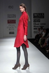 Neeru Kumar's collection at WLS 2011 (19)