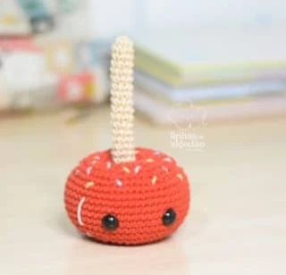 PATRON GRATIS MANZANA DE CARAMELO AMIGURUMI 60452