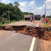 Passagem de veículos é restabelecida em trecho que cedeu na BR-319 