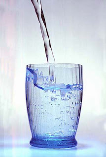 water help with kidney stones