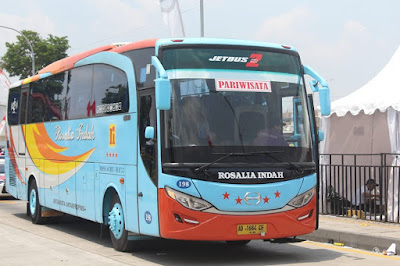 Foto Bus Rosalia Indah 198