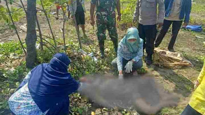 Pria Tanpa Identitas Ditemukan Meninggal di Bawah Pohon Bakau