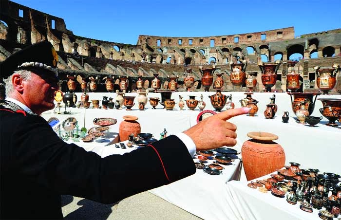 Southern Europe: Italy threatens to sue UK firm over ancient ‘loot’