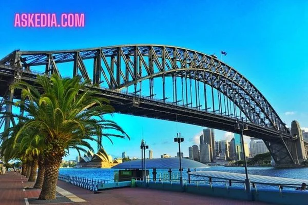 جسر ميناء سيدني Sydney Harbour Bridge - سيدني - أستراليا ( جسر فولاذي مقوس عبر ميناء سيدني - جسر ميناء سيدني هو معلم سياحي شهير ورمز لسيدني )