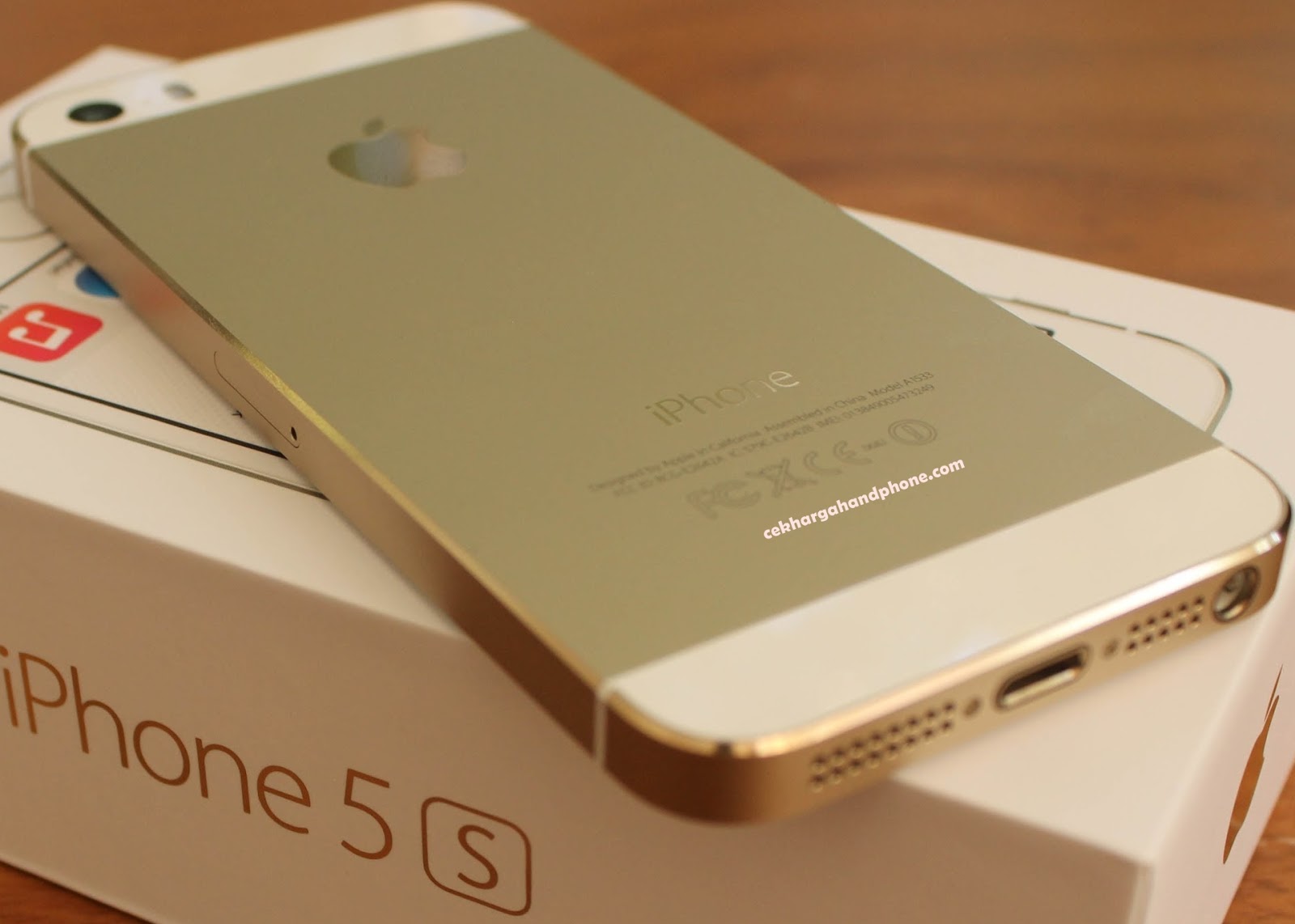 Harga Apple iPhone 5S Gold Terbaru
