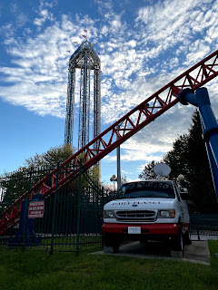 Daily Planet Truck Underneath Superman The Ride Roller Coaster Track Six Flags New England