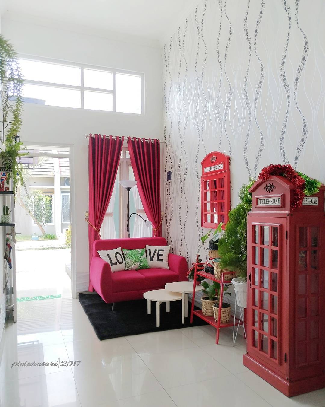  Foto  Dekorasi  Ruang Tamu Warna Merah Rumah Minimalis 