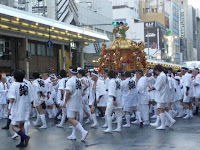 新京極通へ入り錦通を西へ向う