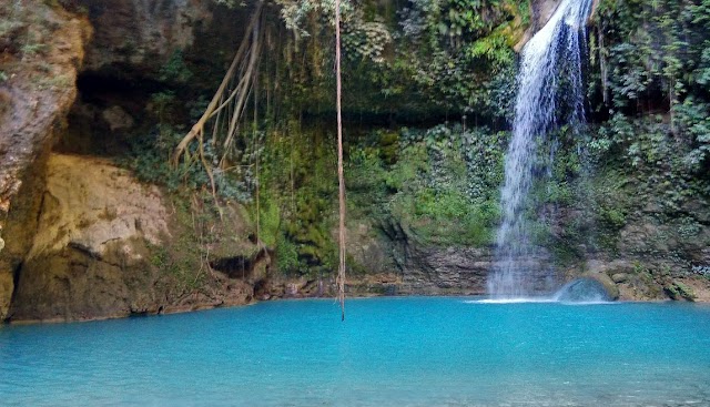 Air Terjun Gunung Meja di Kabupaten Sumba Timur, Provinsi Nusa Tenggara Timur