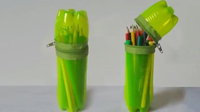  Membuat  Tempat  Pensil dari  Botol  Bekas SWAKARYA DO IT 