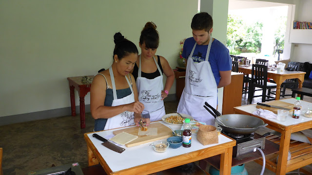 Thai Secret Cooking Class & Garden Farm Tour