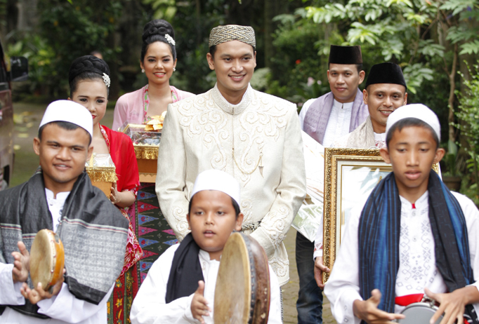 TAHAPAN UPACARA  ADAT  PERNIKAHAN BUDAYA BETAWI  WELCOME TO 