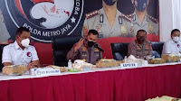 Polda Metro Jaya Bongkar Ganja Seberat 1,370 Ton, 12 Orang Jadi Tersangka