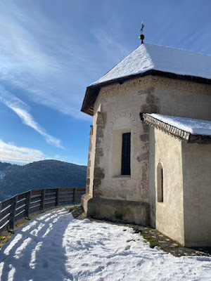 Dolomiti: Chiesa di San Leonardo a Casamazzagno