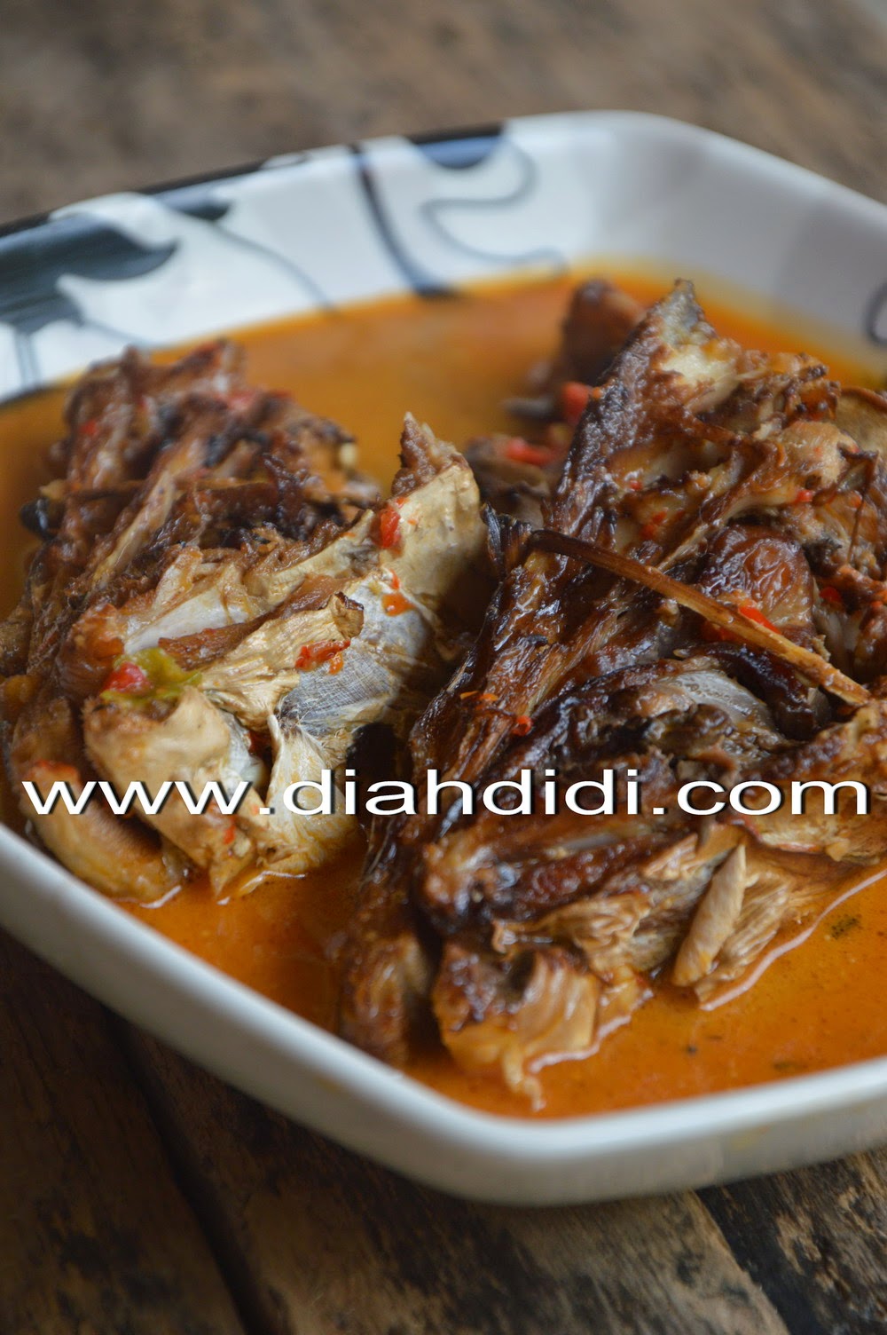 Diah Didi's Kitchen: Kepala Ayam Goreng Gepuk & Sambal Hejo