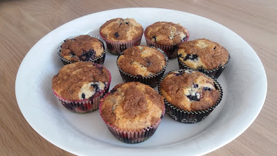 Muffinssit kanelicrumblella