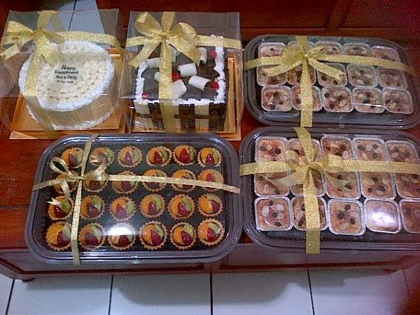 Kuenya Najmina com Kue  Hantaran Lamaran for Ana Dedy