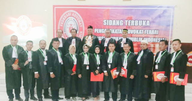 Dua Belas Anggota Federasi Advokat Republik Indonesia ( FERARI ) Di Lantik.