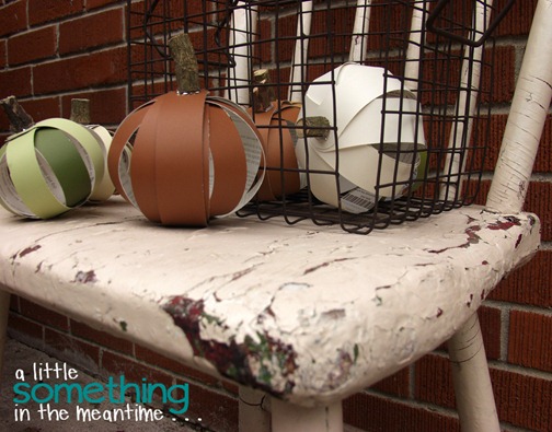 Chippy Chair With Pumpkins