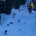 Magyar snowboardos tarolt le síelőket Ausztriában - Videó