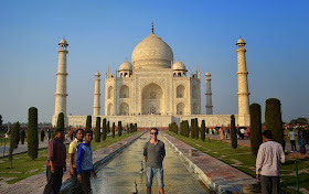 Taj Mahal on Steve's head