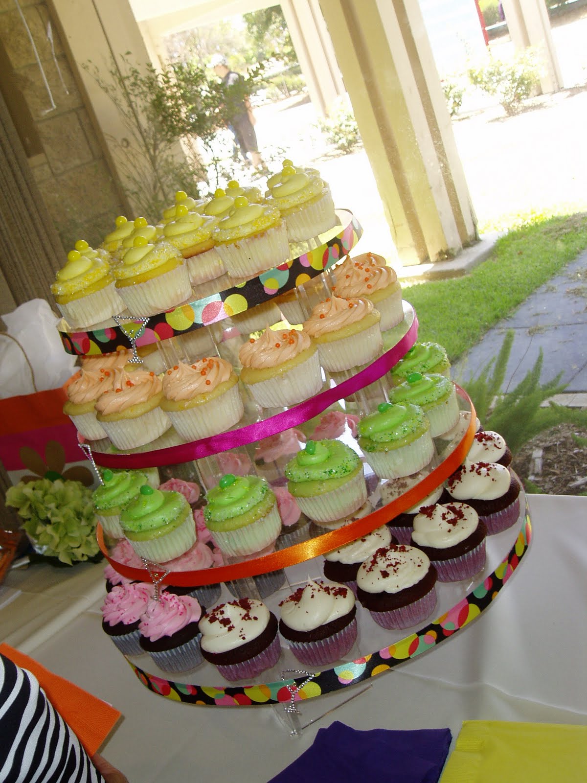 cupcakes, wedding cupcakes