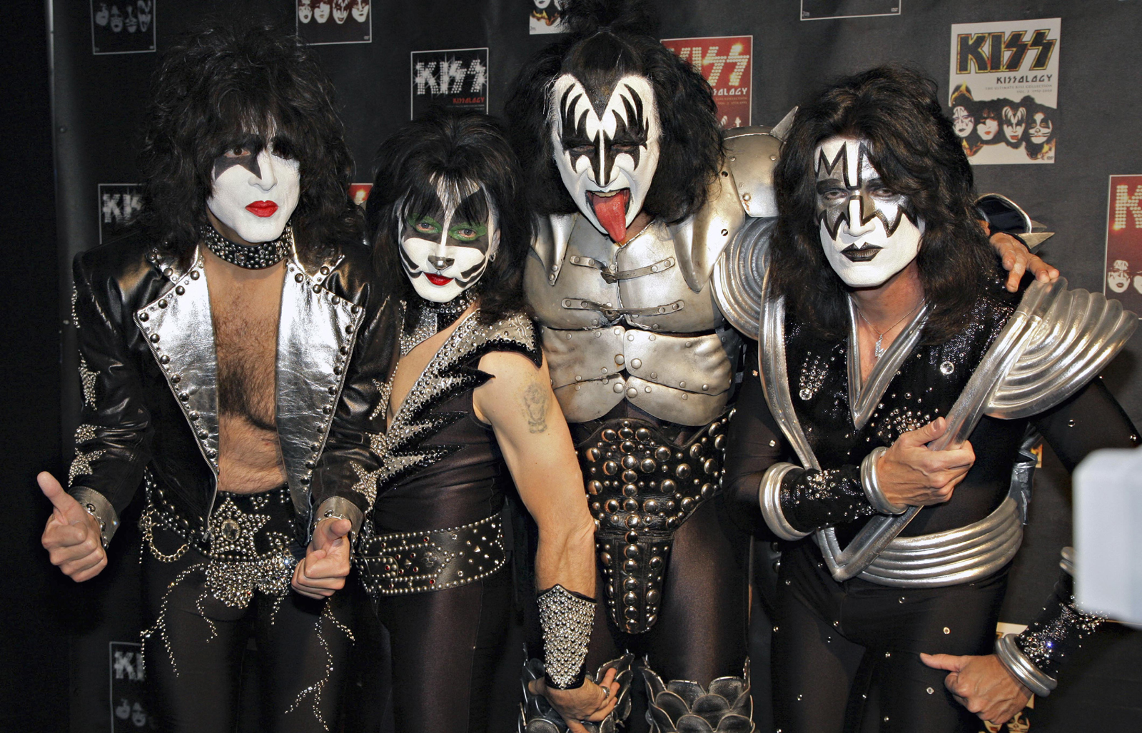 kiss tour_loch1