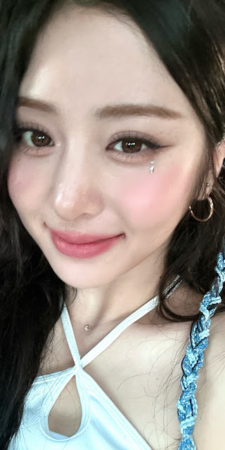 HUH YUNJIN STYLE on Instagram