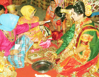 Tata-Cara-Susunan-Prosesi-upacara-perkawinan-Adat-Suku-Bugis-Makassar-Sulawesi-Selatan