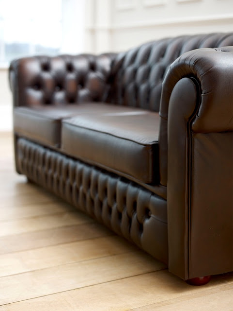 Кожаный диван-кровать Честерфилд из натуральной кожи