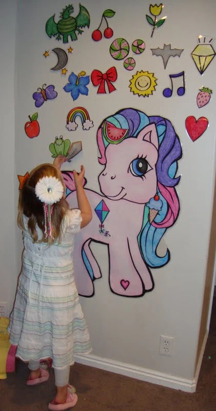 http://doodlecraft.blogspot.com/2011/05/fabulous-my-little-pony-party.html