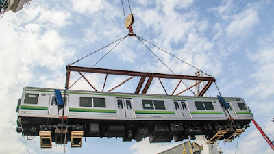 Update Terbaru RI Impor Kereta, 3 Rangkaian KRL Siap Datang!
