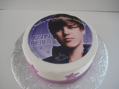 justin bieber zebra cake. Justin Bieber Cake