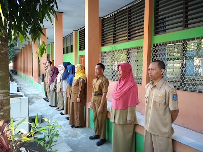 dewan guru smpn 1 mancak