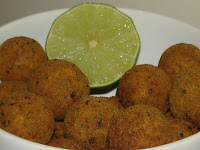 Bolinhas de Tofu, Cenoura e Cheiro Verde